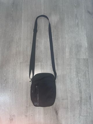 Bandolera Nike Negra