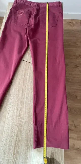Pantalón recto Lois hombre fucsia