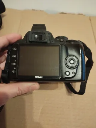 Fotocamera Digitale Nikon D3000 custodia scatola