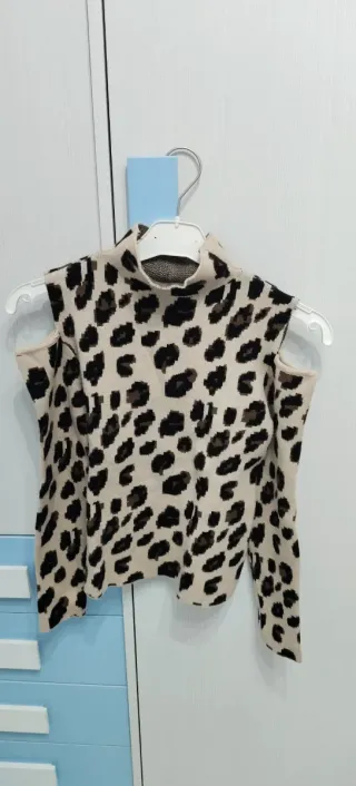 Pantalón polipiel y jersey talla 36/38