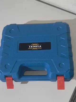 Atornillador eléctrico con batería nuevo