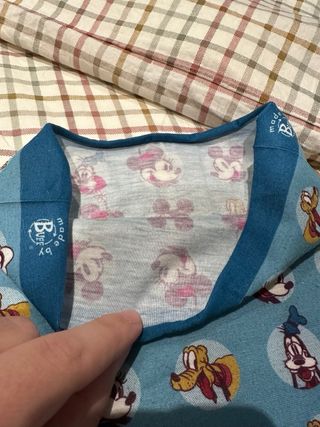 Buff pañuelo estampado Mickey y amigos