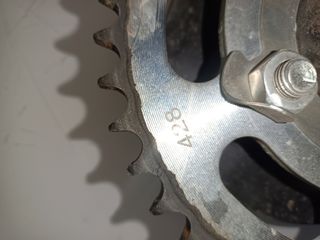 Buje trasero corona Benelli BN 125 de 2024