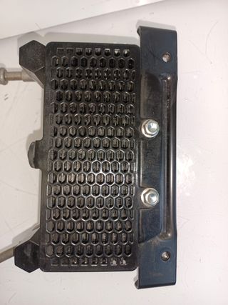 Radiador aceite Benelli BN 125 de 2024