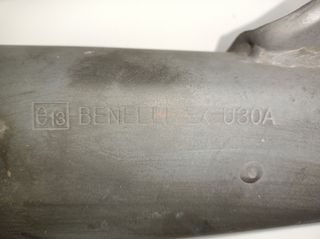 Escape silencioso Benelli BN 125 de 2024