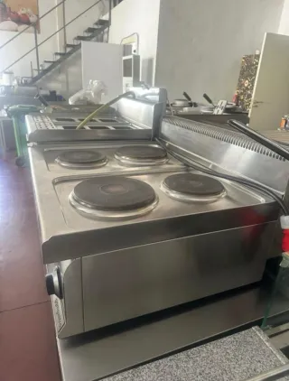 Cocina Eléctrica Profesional 4 Platos.