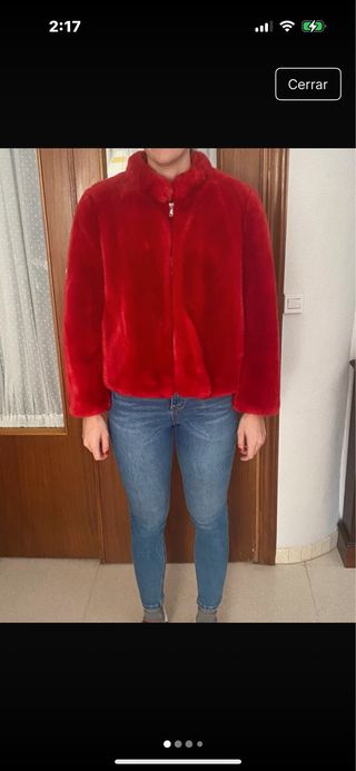 Chaquetón de pelo rojo
