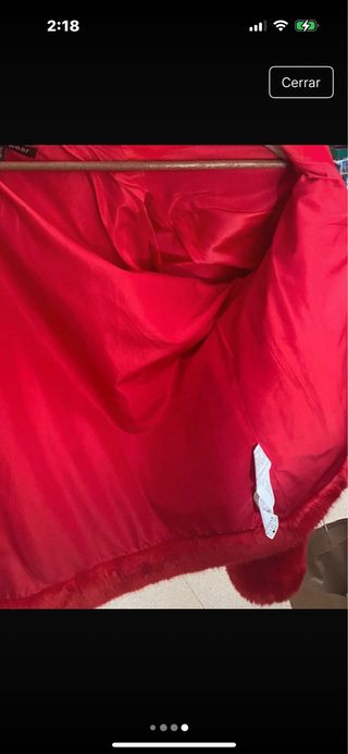 Chaquetón de pelo rojo