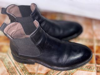 Botas de cuero negras