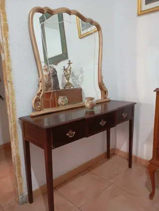 Mueble de entrada con espejo