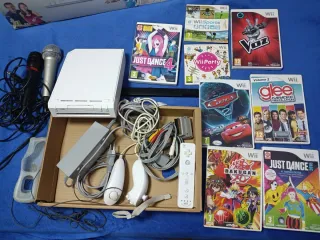 Consola Wii Blanca + 6 Juegos + Accesorios