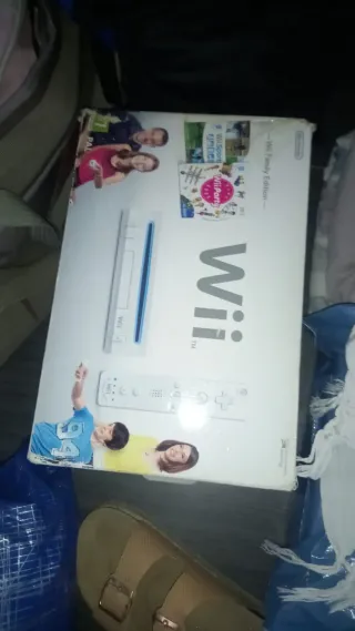 Consola Wii Blanca + 6 Juegos + Accesorios