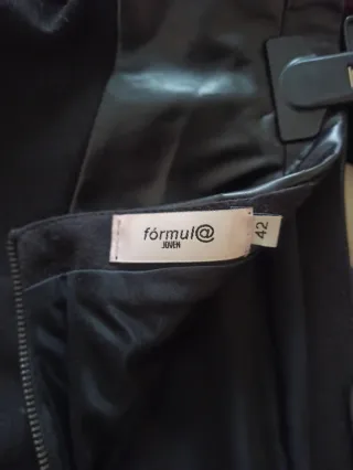 Minifalda Fórmula Joven Negra