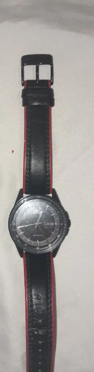 Reloj Lotus Negro y Rojo