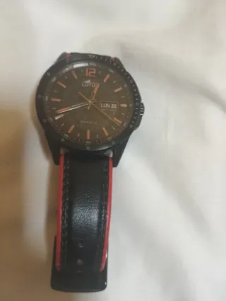 Reloj Lotus Negro y Rojo