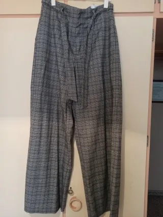 Pantalones anchos Stradivarius