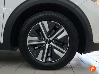 Kia Niro 1.6 GDi HEV 104kW (141CV) Concept