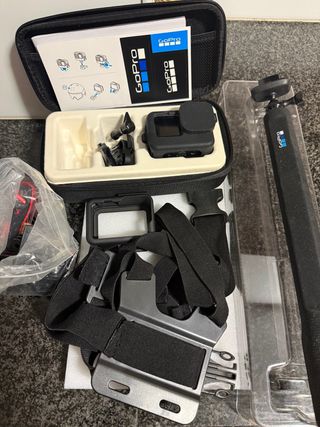 Cámara GoPro 11 Black + Accesorios