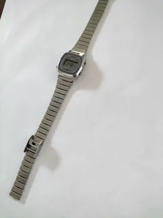 Orologio Casio LA 670 Acciaio Grigio