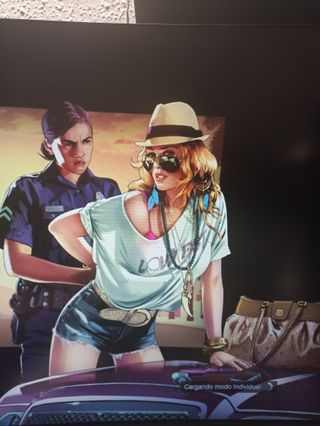 GRAND THEFT AUTO V – Xbox 360  leer