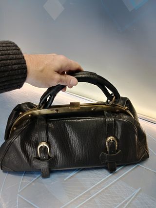 fantástico maletín, bolso, medico, de piel, color negro, vintage