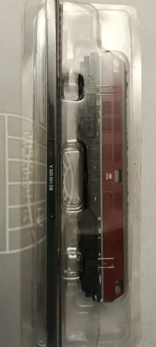 Locomotora N V320 001 DB (Estática)