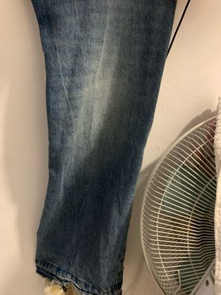 Pantalón vaquero Bershka azul (flared jean)