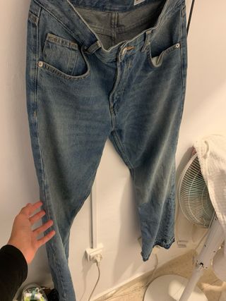 Pantalón vaquero Bershka azul (flared jean)