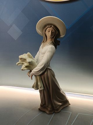 Figura Campesina porcelana NAO by LLADRO, 40 cm