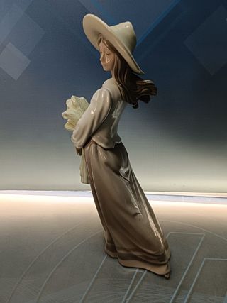 Figura Campesina porcelana NAO by LLADRO, 40 cm