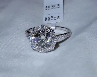 Anillo oro blanco diamantes