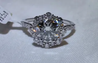 Anillo oro blanco diamantes