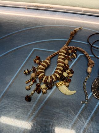 Set di gioielli, 7 collane, 7 bracciali in buono stato