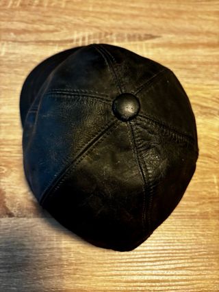 Gorra de cuero City Sports negra