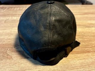 Gorra de cuero City Sports negra