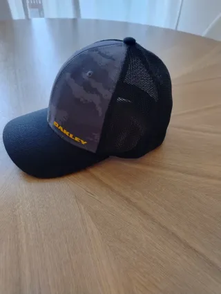 Berretto Oakley Grigio/Nero Camouflage