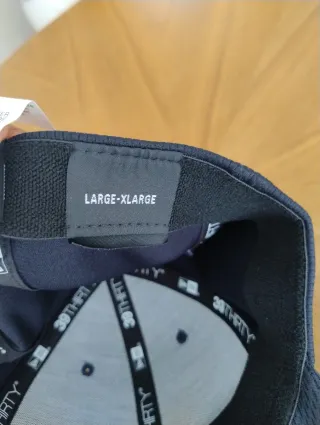 Berretto Oakley Blu Taglia L-XL