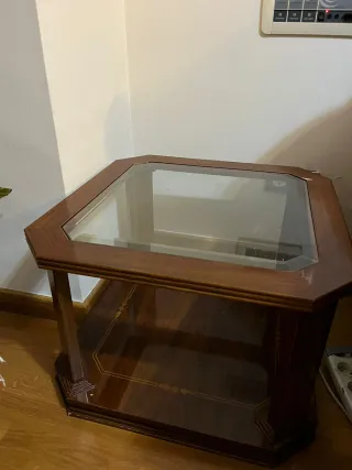 Mesita auxiliar salón madera y cristal