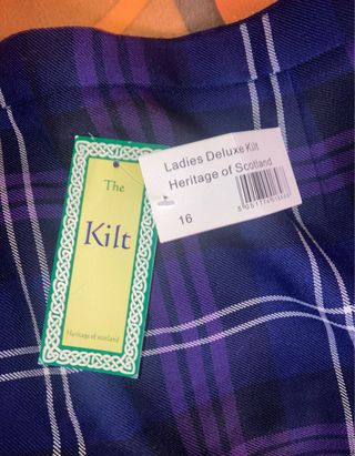 Falda escocesa azul y morada