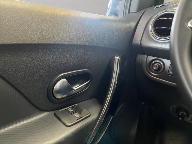 Dacia Sandero Essential 1.0 55kW (75CV)