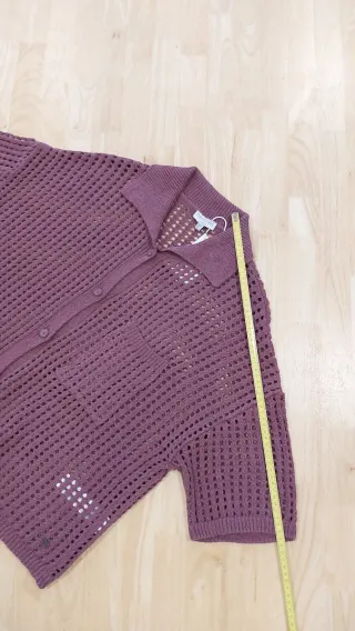 Chaqueta / Cárdigan Oversize Pull&Bear color vino.