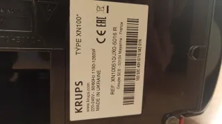 Cafetera Nespresso Roja