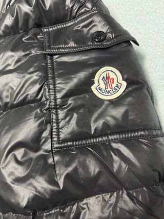 Cazadora Moncler Negra Nueva
