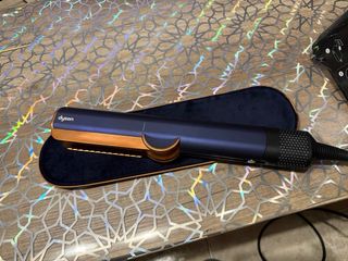 Plancha pelo Dyson Airstrait azul/dorado