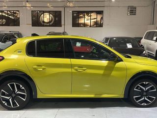 PEUGEOT e-208 GT Eléctrico 156 (115 Kw)