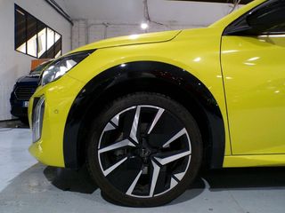 PEUGEOT e-208 GT Eléctrico 156 (115 Kw)