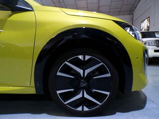 PEUGEOT e-208 GT Eléctrico 156 (115 Kw)