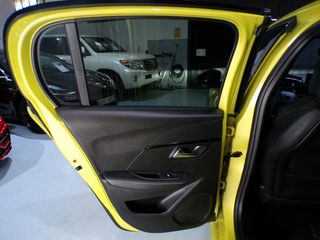 PEUGEOT e-208 GT Eléctrico 156 (115 Kw)