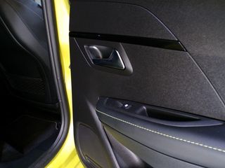 PEUGEOT e-208 GT Eléctrico 156 (115 Kw)