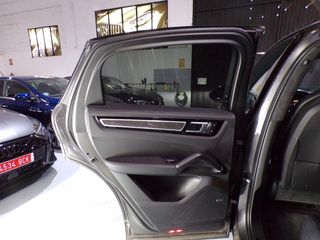 PORSCHE Cayenne Coupé GTS